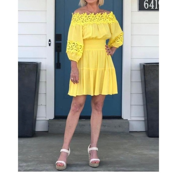 Gianni Bini Yellow Floral Crotchet Strapless Mini Dress - Picture 4 of 9